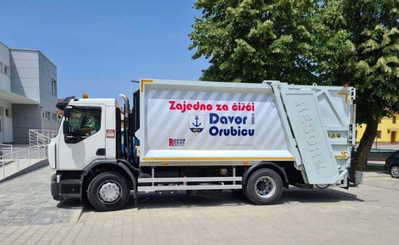 Tvrtka Komunalac Davor d.o.o. nabavila je komunalno vozilo za odvojeno prikupljanje otpada sufinancirano sredstvima EU